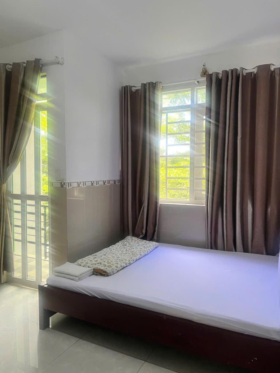 Khach San Doan Gia Aparthotel Ho Chi Minh City Exterior photo