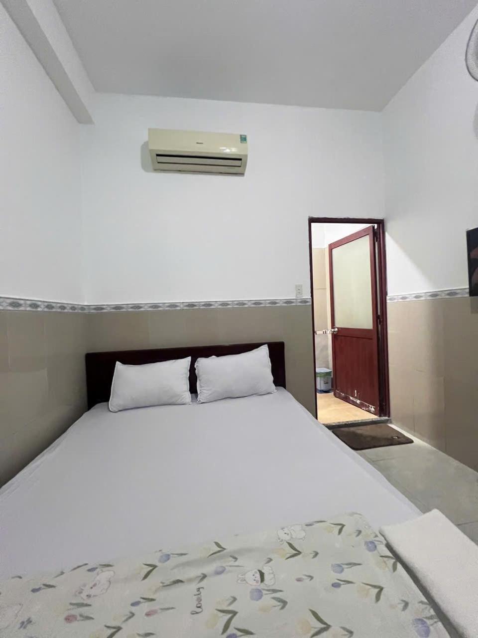 Khach San Doan Gia Aparthotel Ho Chi Minh City Exterior photo